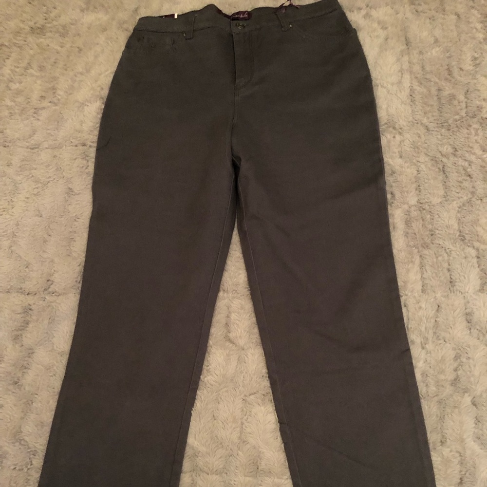 Gloria Vanderbilt Amanda slimming Jeans Size 12